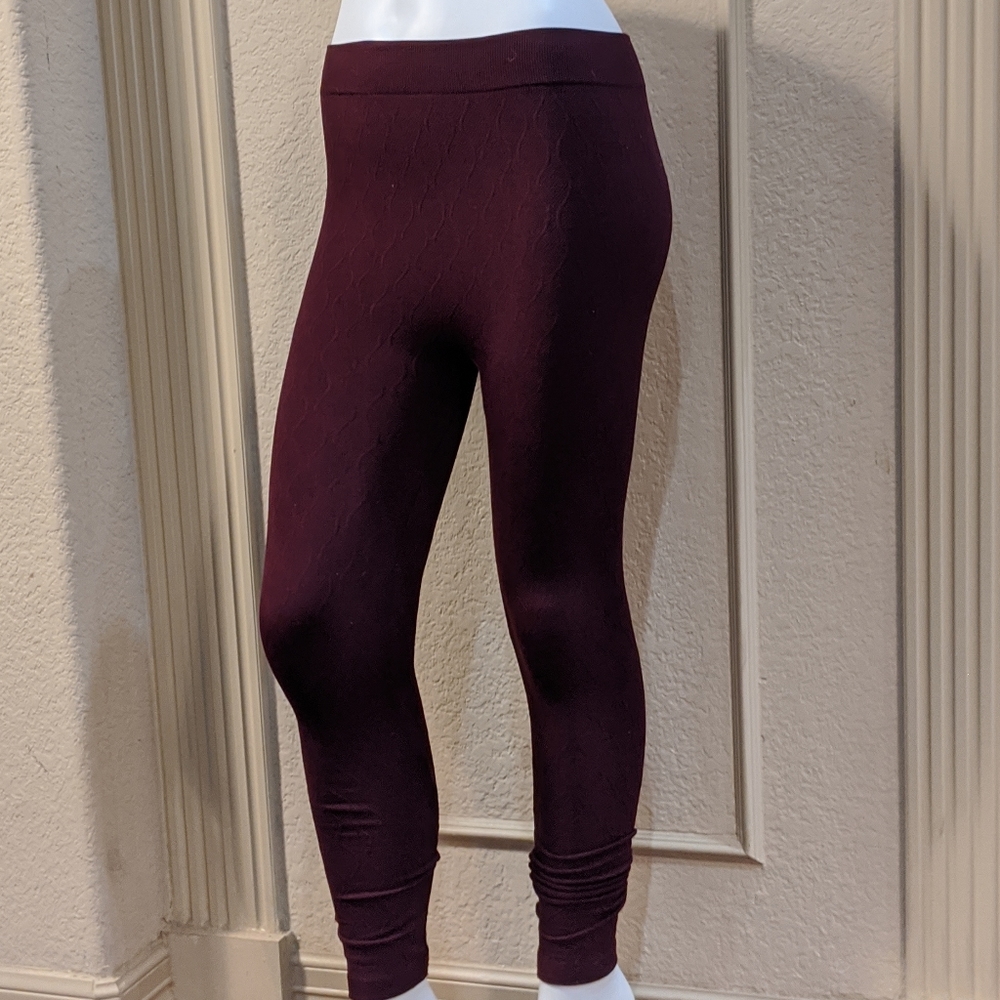 Maroon Poly Knit Soft Texture Leggings Lifting pan
